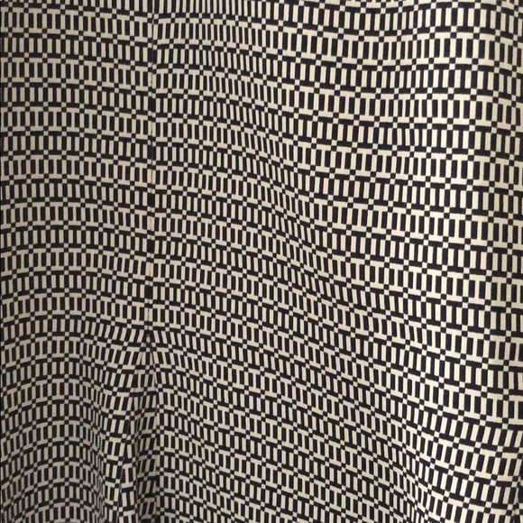 Skirt - Picture 2 of 3